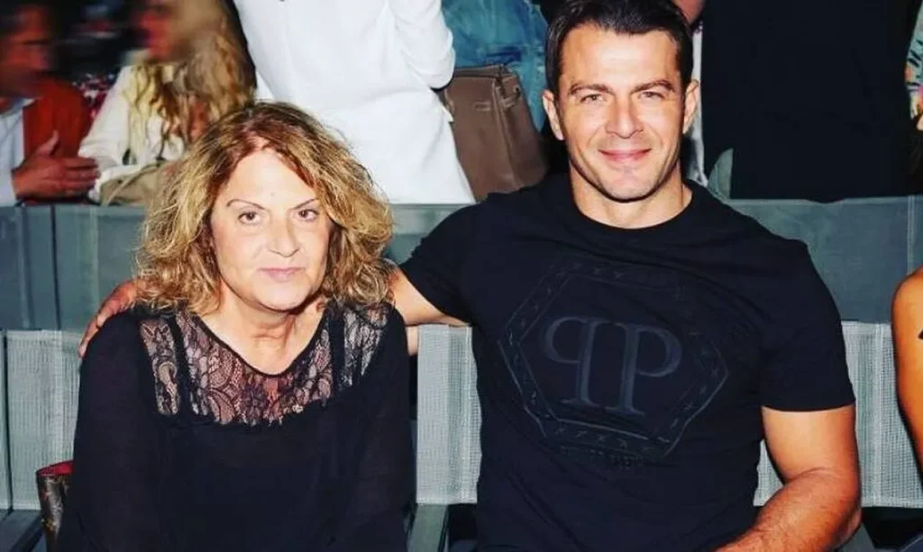 Γ.Αγγελόπουλος: Αυτά ήταν τα τελευταία λόγια της μητέρας του – «Θα γίνω καλά γιατί παντρεύω τον γιο μου»