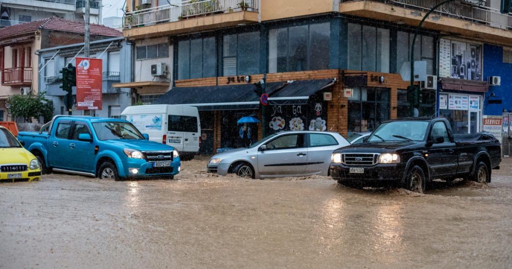 Η κακοκαιρία Elias «σαρώνει» τη Λάρισα: Χτύπησαν καμπάνες για εκκένωση στο χωριό Σωτήριο