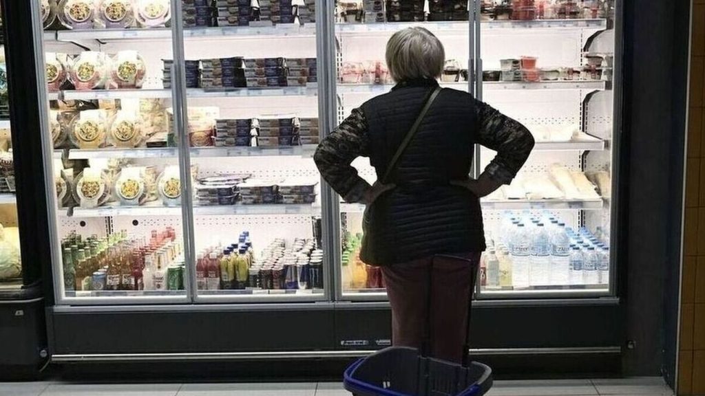 Σήμερα ψηφίζεται η τροπολογία για τη μείωση των τιμών στα σούπερ μάρκετ – Τι περιλαμβάνει