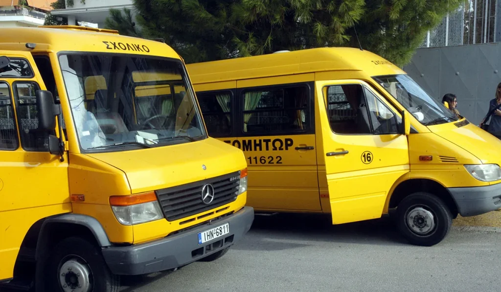 Άφησαν χωρίς σχολικό 600 μαθητές με αναπηρία στη Θεσσαλονίκη – Αγανακτισμένες οι οικογένειες