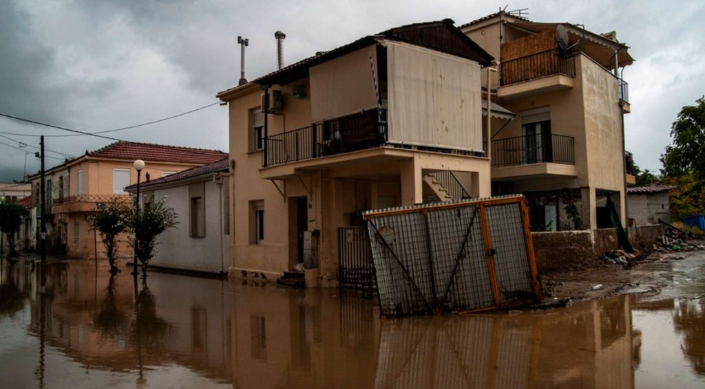 Βόλος: Καταγγελία για μπάζα και φερτά υλικά στα ποτάμια – «Τί έκαναν 20 μέρες τώρα οι άχρηστοι;» (φώτο)
