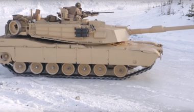 Μ-1 Abrams και χιονοσκεπές περιβάλλον – Τι θα συναντήσουν σε λίγους μήνες στην Ουκρανία (βίντεο)