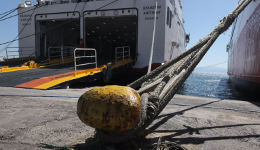 Νεκρός άνδρας εντοπίστηκε μέσα σε κρουαζιερόπλοιο στον Πειραιά – Βρέθηκε απαγχονισμένος στην καμπίνα του