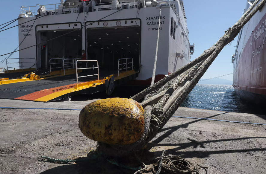 Νεκρός άνδρας εντοπίστηκε μέσα σε κρουαζιερόπλοιο στον Πειραιά – Βρέθηκε απαγχονισμένος στην καμπίνα του