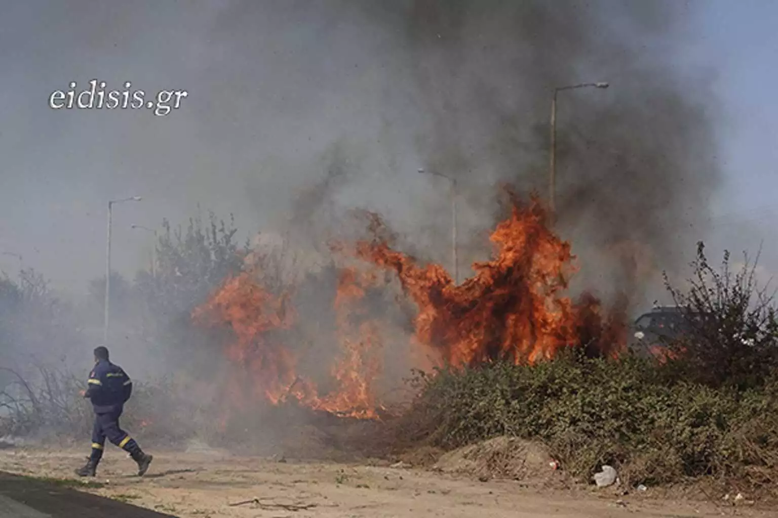 Πώς ξεκίνησε η φωτιά που απείλησε βιομηχανικό πάρκο στο Κιλκίς – Δείτε βίντεο