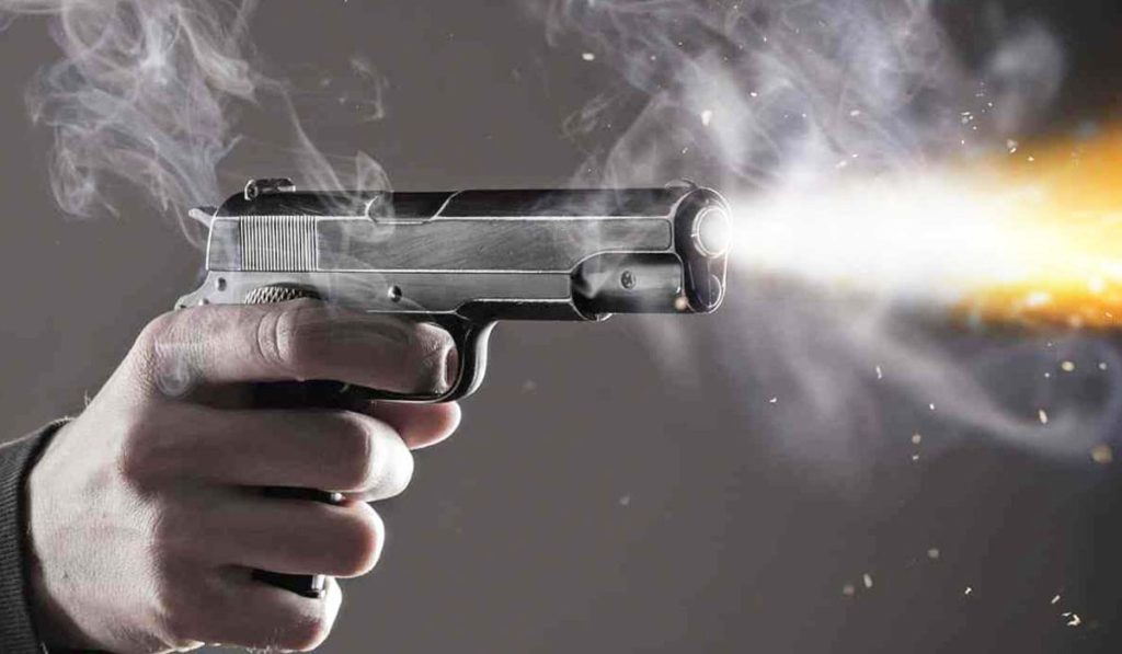 Άγρια δολοφονία 50χρονου στον Άγιο Παντελεήμονα – Τον πυροβόλησε ηλικιωμένος μπροστά στη 12χρονη κόρη του