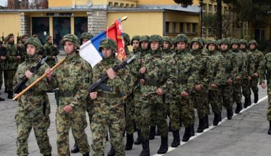ΗΠΑ: «Καλοδεχούμενη η απόσυρση των σερβικών δυνάμεων από τα σύνορα με το Κίεβο»