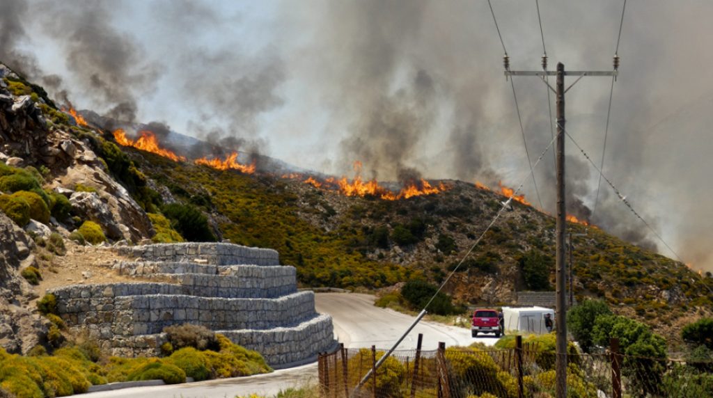 Νάξος: Φωτιά ξέσπασε σε χορτολιβαδική έκταση