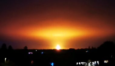 Βρετανία: Τεράστια έκρηξη στην Οξφόρδη – Έγινε η νύχτα-μέρα