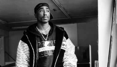 Tupac Shakur: Στη δημοσιότητα φωτογραφίες και βίντεο λίγο πριν από τη δολοφονία του θρύλου της ραπ
