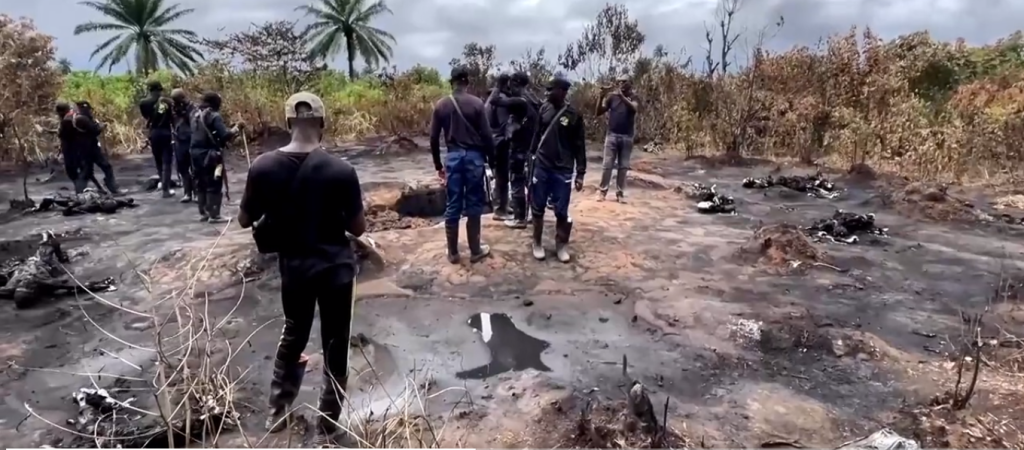 Νιγηρία: Έκρηξη με τουλάχιστον 18 νεκρούς σε παράνομο διυλιστήριο