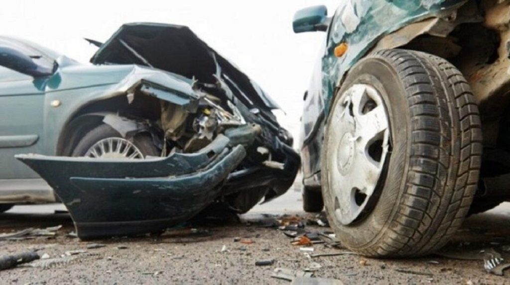 Κρήτη: Τροχαίο ατύχημα στον ΒΟΑΚ – Εγκλωβίστηκαν δύο γυναίκες σε αυτοκίνητο