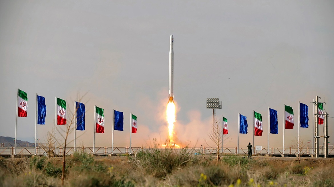 Το Ιράν απέρριψε τις επικρίσεις της Βρετανίας σχετικά με την εκτόξευση κατασκοπευτικού δορυφόρου απεικόνισης