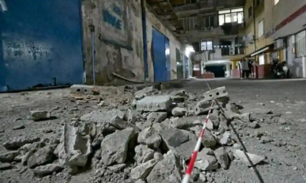 Νάπολη: Πιθανή μαζική εκκένωση ετοιμάζουν μετά από τους σεισμούς γύρω από το πιο επικίνδυνο ηφαίστειο της Ευρώπης