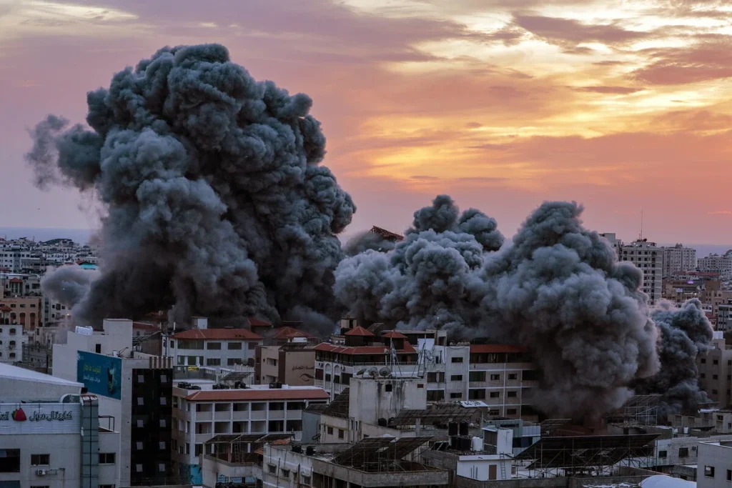 Ο Μ.Νετανιάχου ανέβασε βίντεο από τις αεροπορικές επιδρομές στη Λωρίδα της Γάζας – «Το Ισραήλ θα κερδίσει»