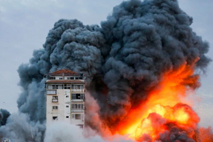 Οι σιίτες της Χεζμπολάχ στηρίζουν τους σουνίτες της Χαμάς: Βομβαρδισμός από το Λίβανο ισραηλινών θέσεων
