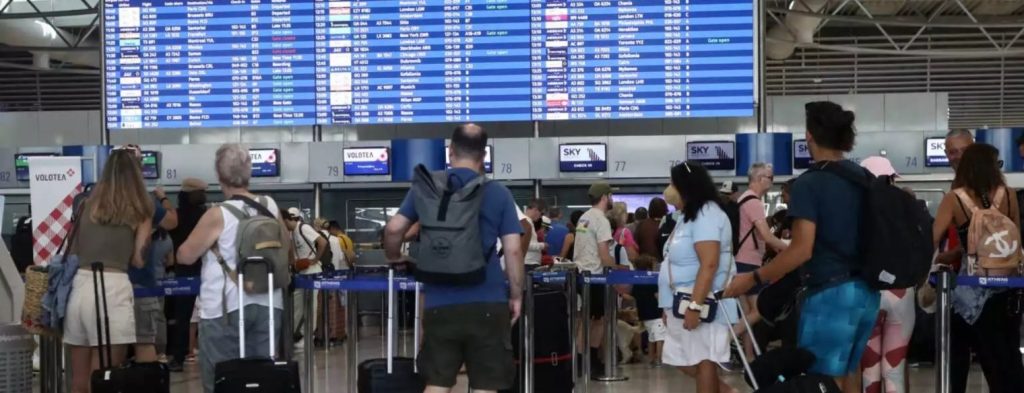 Χιλιάδες Ισραηλινοί στα αεροδρόμια – Προσπαθούν να φύγουν για την Ευρώπη (βίντεο)