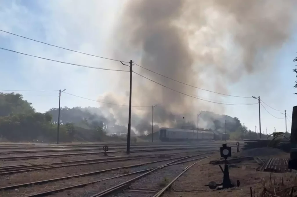 Πυρκαγιά στο κτίριο του Γαλλικού Σταθμού στην Αλεξανδρούπολη