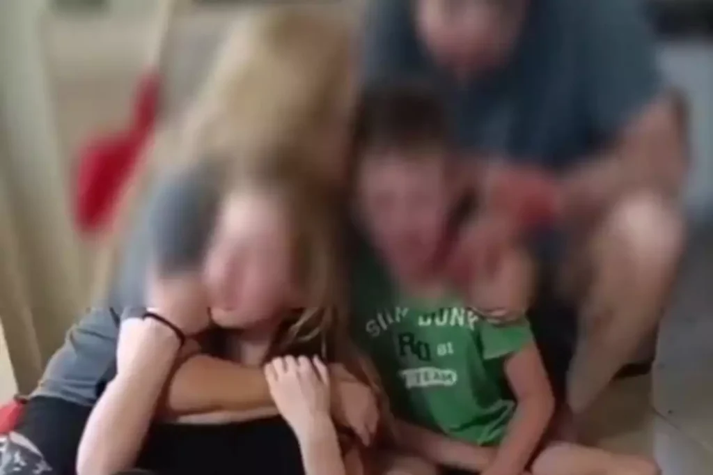 Φρίκη στο Ισραήλ: Η Χαμάς εκτέλεσε κοριτσάκι μπροστά στην οικογένειά του (βίντεο)