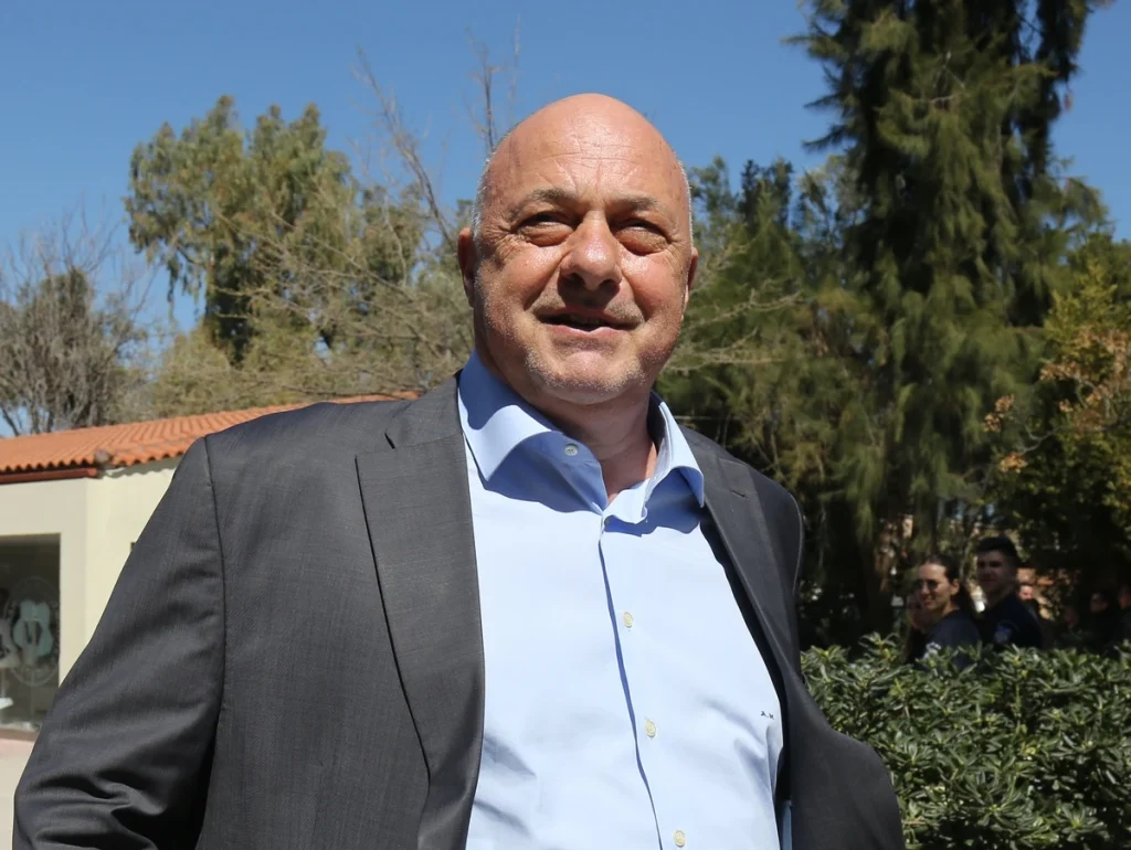 Βόλος: Ο Αχιλλέας Μπέος πρώτος με 50-55% σύμφωνα με exit poll