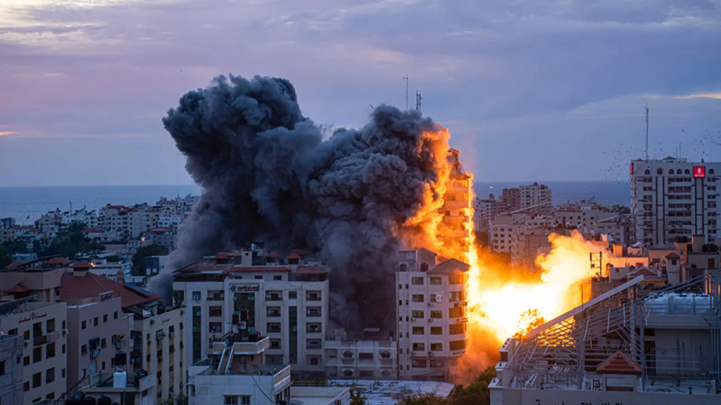 Το Ισραήλ βομβάρδισε 130 στόχους στη Λωρίδα της Γάζας μέσα σε τρεις ώρες (βίντεο)