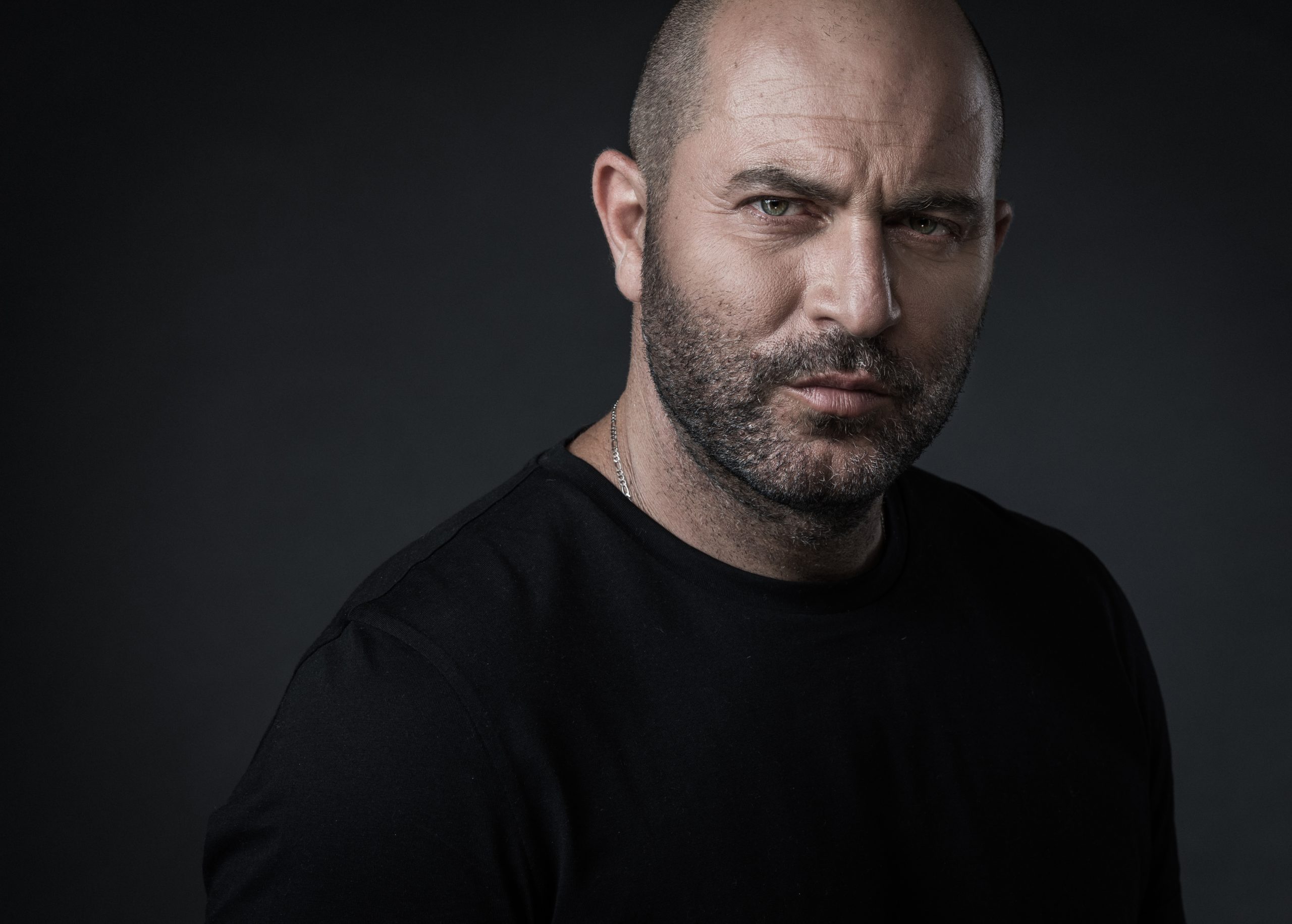 Ισραήλ: Ο πρωταγωνιστής Λίορ Ραζ της σειράς «Fauda» του Netflix στην πρώτη γραμμή της μάχης