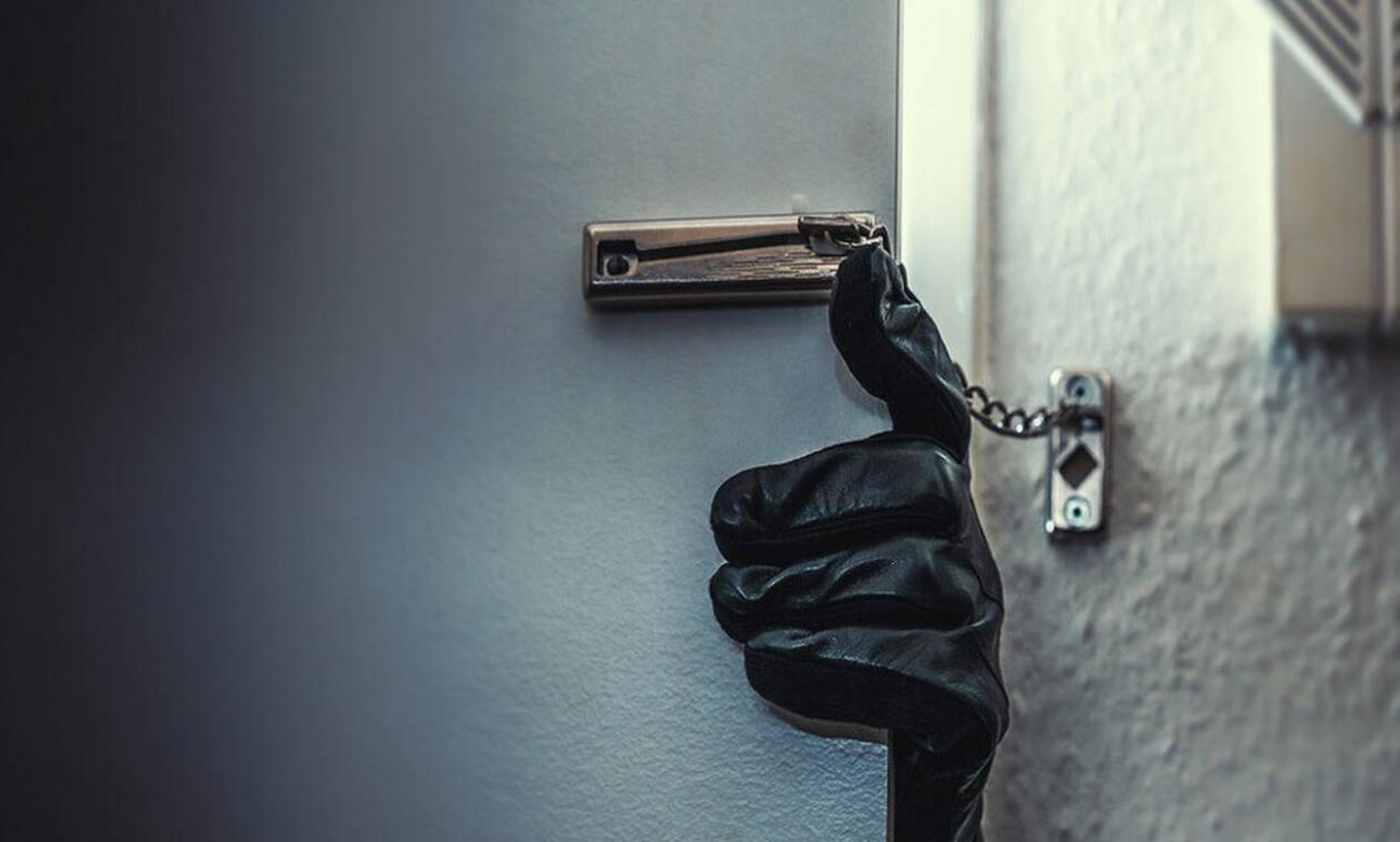 Αχαΐα: Ταυτοποιήθηκαν δύο ανήλικοι που διέρρηξαν δύο σπίτια και δύο μαγαζιά