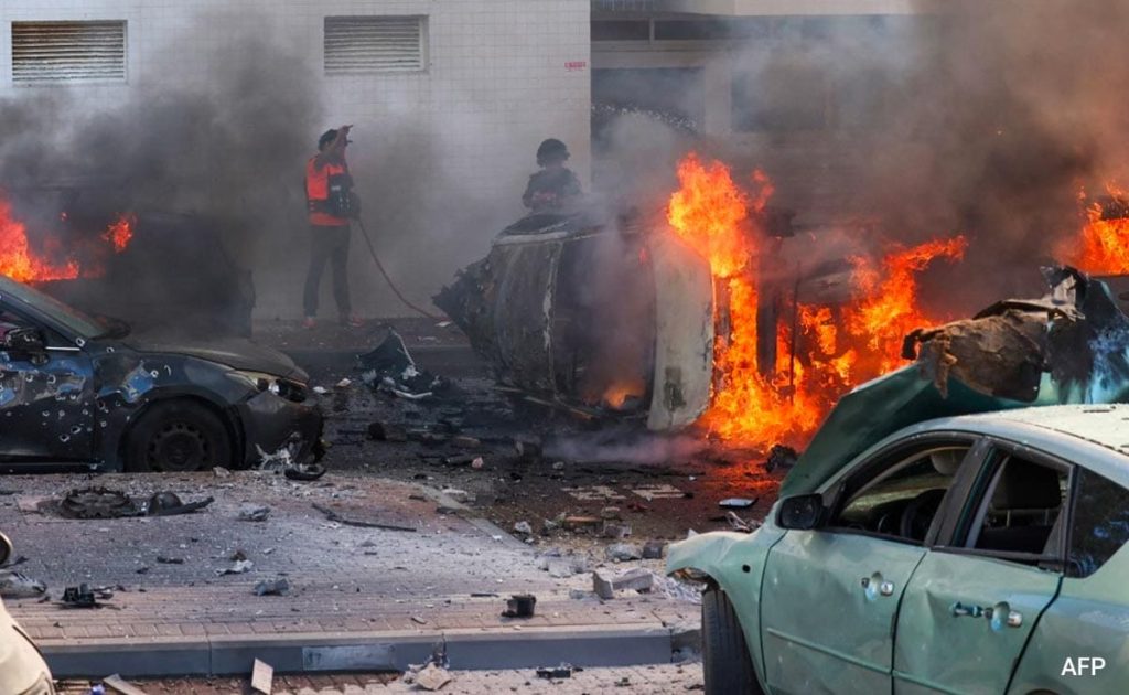 Έλληνας κάτοικος του Ισραήλ: «Η Χαμάς έκαψε ανθρώπους μέσα στα σπίτια τους – Έχει γίνει θηριωδία»
