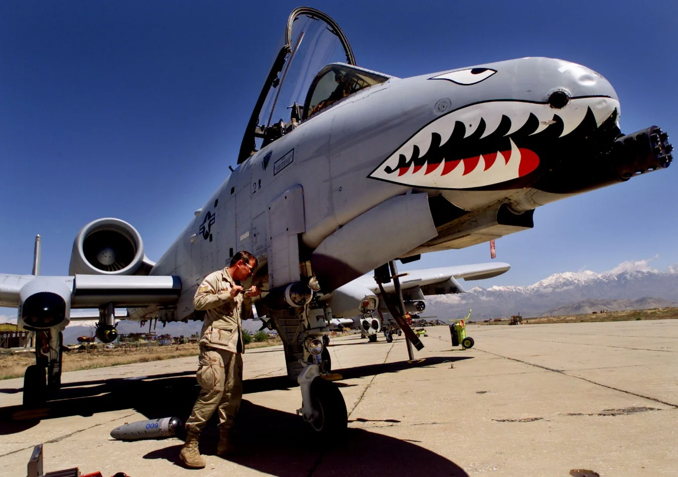 Ακόμα μία μοίρα με επιθετικά Α-10 στέλνουν οι ΗΠΑ στην Μέση Ανατολή