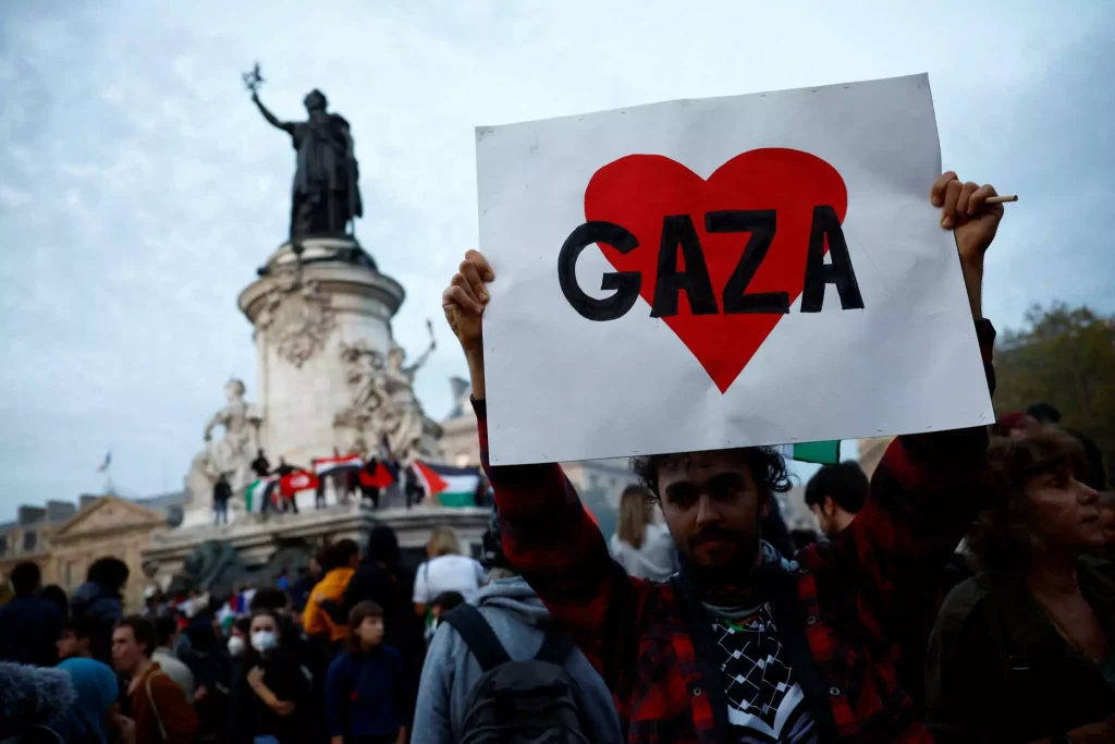 Χιλιάδες άνθρωποι διαδηλώνουν σε Ευρώπη και Μέση Ανατολή υπέρ των Παλαιστινίων
