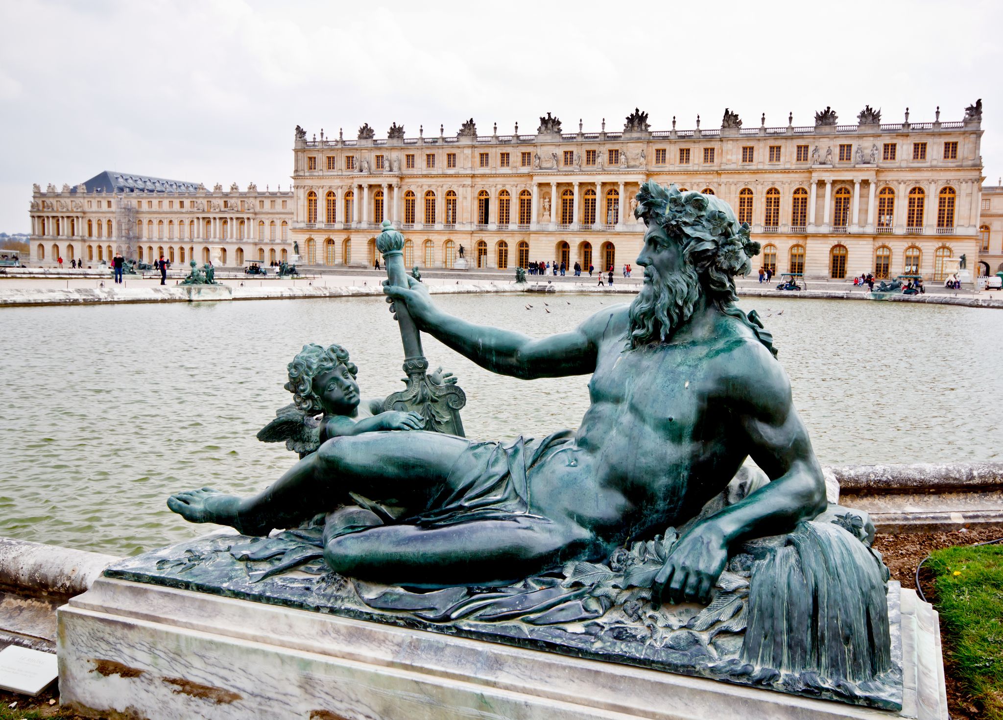 Εκκενώθηκε ξανά το παλάτι των Βερσαλλιών – Νέα απειλή για βόμβα