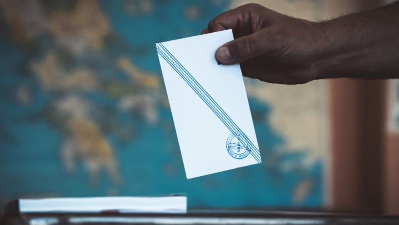 Βόλος: Οι οδηγίες σε εκλογικό κέντρο του που προκάλεσαν γέλιο – «Παίρνουμε καραμελίτσα» (φωτο)