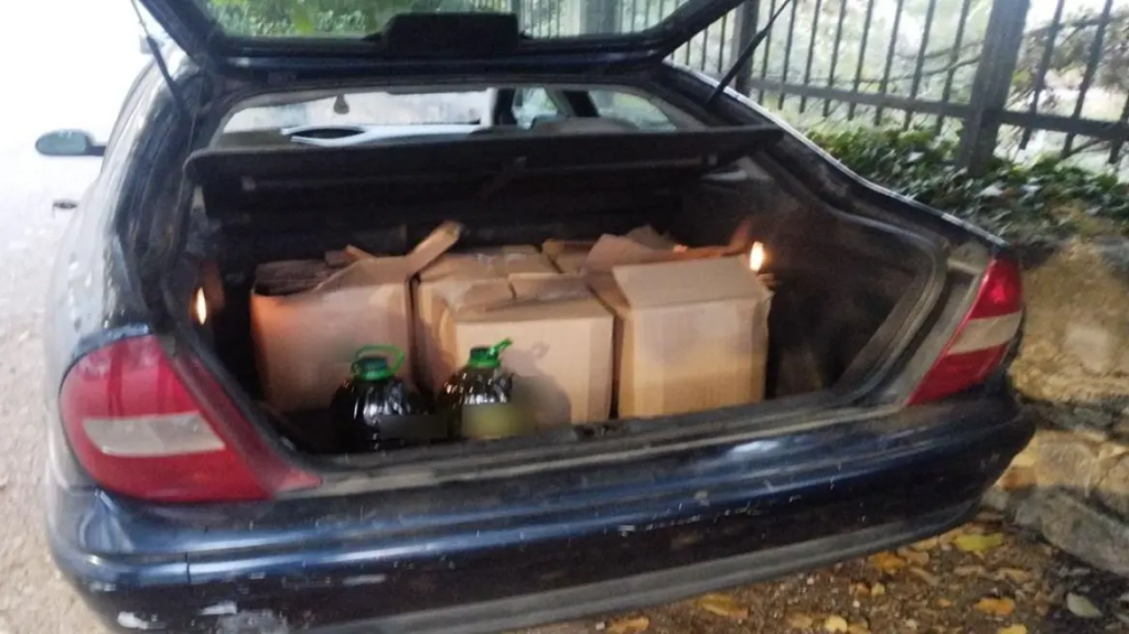 Κοζάνη: Χειροπέδες σε δύο νεαρούς για διακίνηση αμφιβόλου ποιότητας ελαιόλαδου