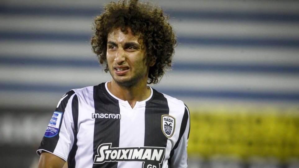 Αμρ Ουάρντα: O πρώην παίκτης του ΠΑΟΚ έκαψε σημαία του Ισραήλ και το ανέβασε στο Instagram (φωτο)