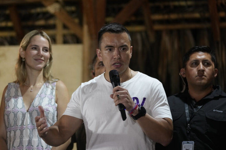 Ισημερινός: Νικητής στον δεύτερο γύρο των προεδρικών εκλογών ο Ντανιέλ Νομπόα