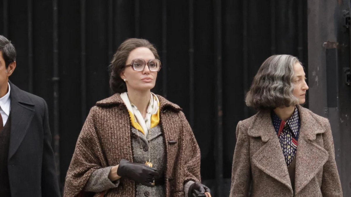 Πάρτι στο «Χ» για την Αντζελίνα Τζολί: Πήγε για Μ.Κάλλας και βγήκε… Σ.Μπέλλου (φωτο)