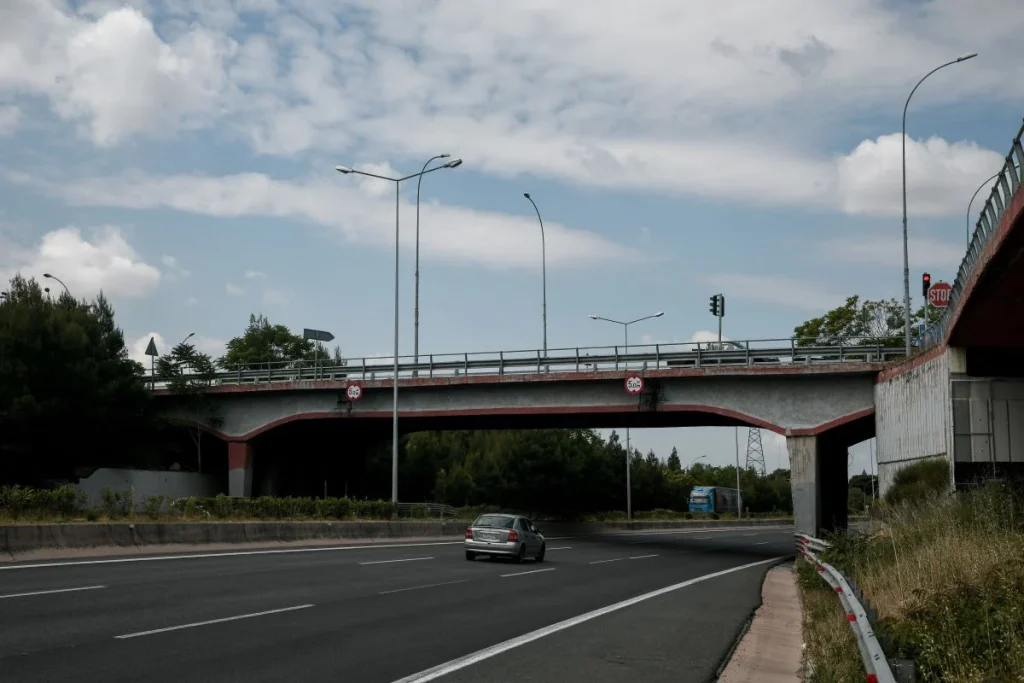 Η κατεδάφιση της γέφυρας Βαρυμπόμπης θα φέρει νέα διόδια στον Κηφισό; – Τι είχε συμβεί