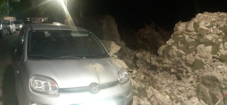Κέρκυρα: Κατέρρευσε τοιχίο στο Μον Ρεπό – Έλεγχο σε όλο το Ανάκτορο ξεκινά ο δήμος