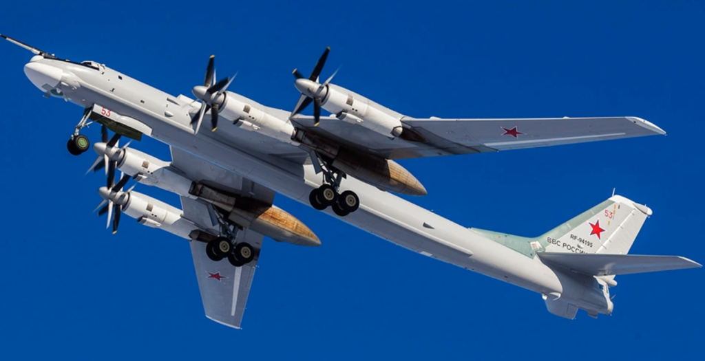 ΥΠΑΜ Ρωσίας: «Δύο βομβαρδιστικά Tu-95  πέταξαν πάνω από τη θάλασσα της Ιαπωνίας»
