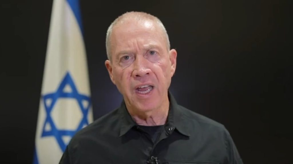 Ο υπουργός Άμυνας Ισραήλ προειδοποιεί τους μαχητές της Χαμάς – «Παραδοθείτε ή πεθάνετε»