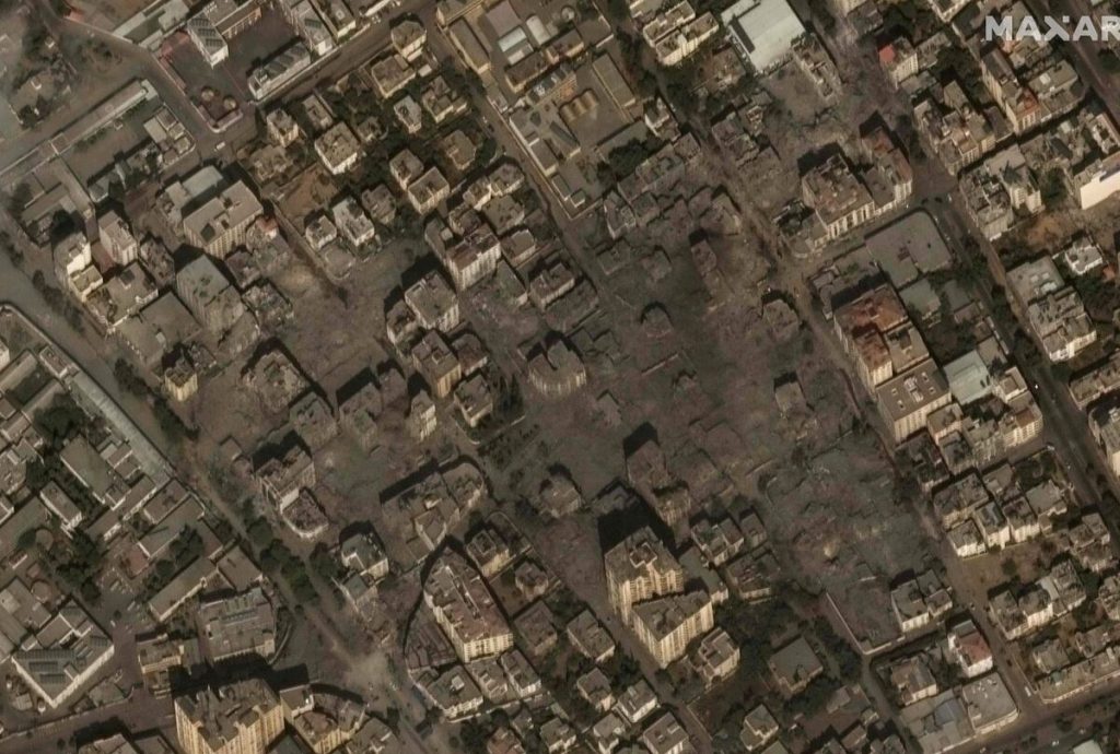 Ισραήλ: Δορυφορικές εικόνες από τα συντρίμμια του νοσοκομείου μετά την πυραυλική επίθεση