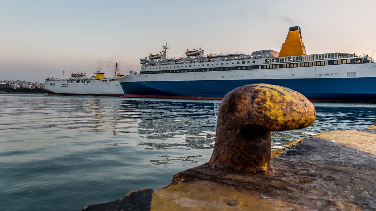 Πειραιάς: Κρουαζιερόπλοιο με 985 επιβάτες παρουσίασε βλάβη στην αριστερή κύρια μηχανή