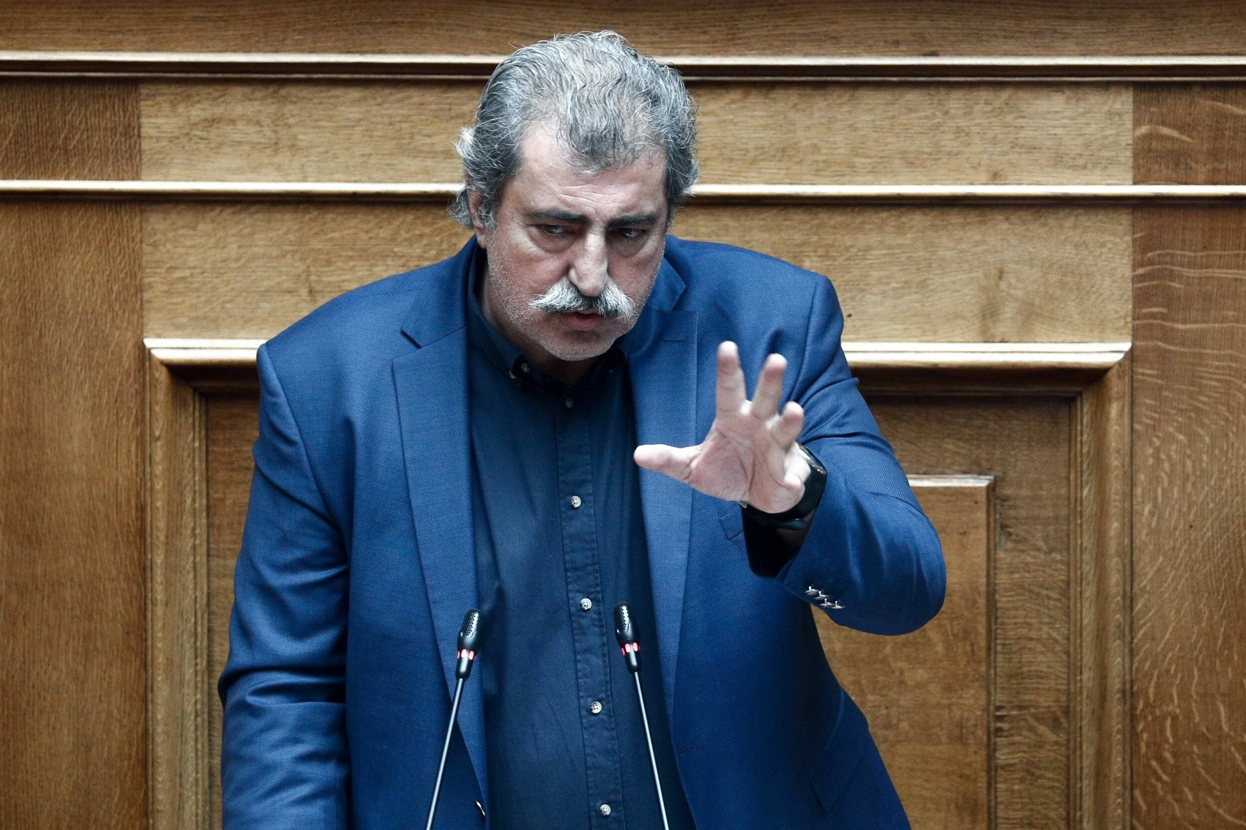 Καβγάς Π.Πολάκη με «Ομπρέλα» στην Πολιτική Γραμματεία – «Εξαιτίας του ο ΣΥΡΙΖΑ έχασε πέντε μονάδες»