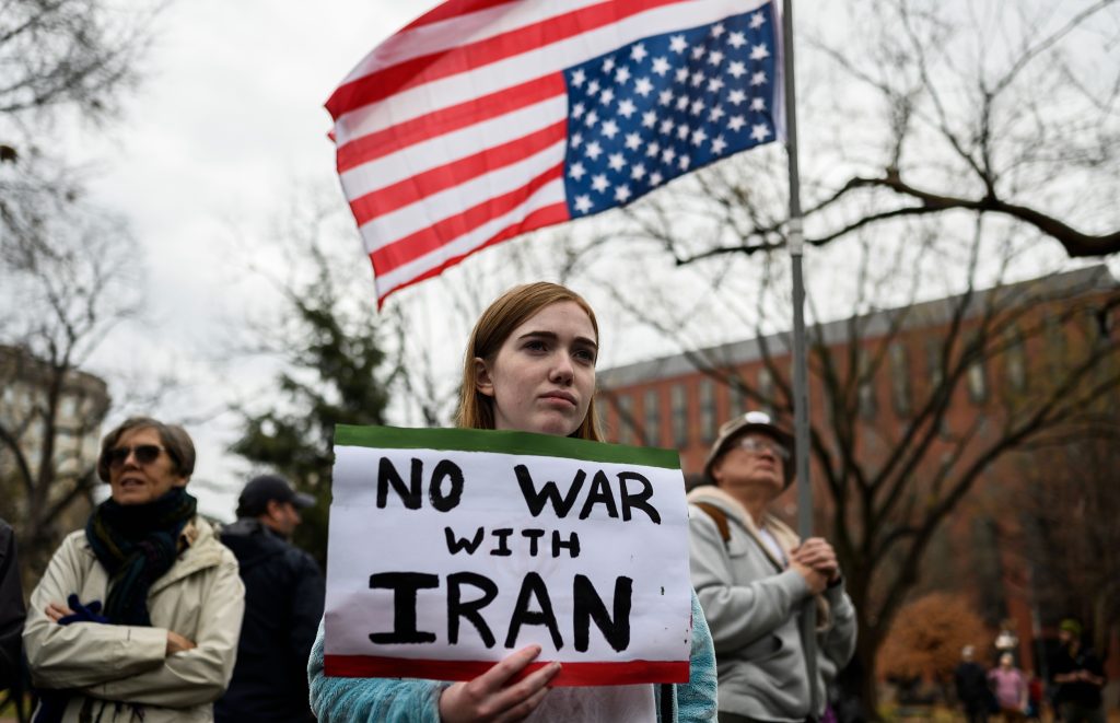 Πώς θα επιτεθούν οι ΗΠΑ κατά του Ιράν σε μία υποθετική σύγκρουση – Μόνο από την Αραβική Θάλασσα έχουν δίοδο