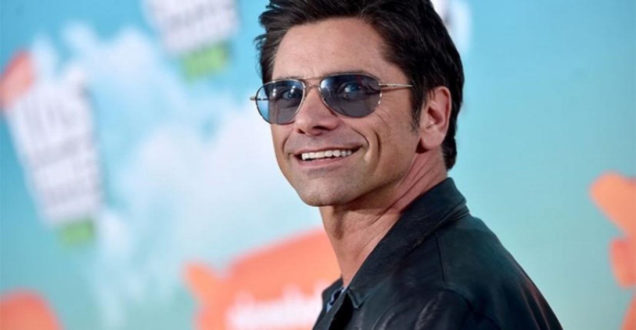 Τζον Στάμος: Αποκάλυψε πως κακοποιήθηκε σεξουαλικά από μπέιμπι σίτερ – Παρίστανε τον νεκρό για να σταματήσει