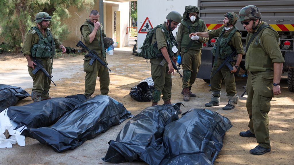 Ισραήλ: Αποκάλυψη από τους New York Times – Η Χαμάς χάκαρε τα social media των θυμάτων για να μεταδώσει live τις σφαγές