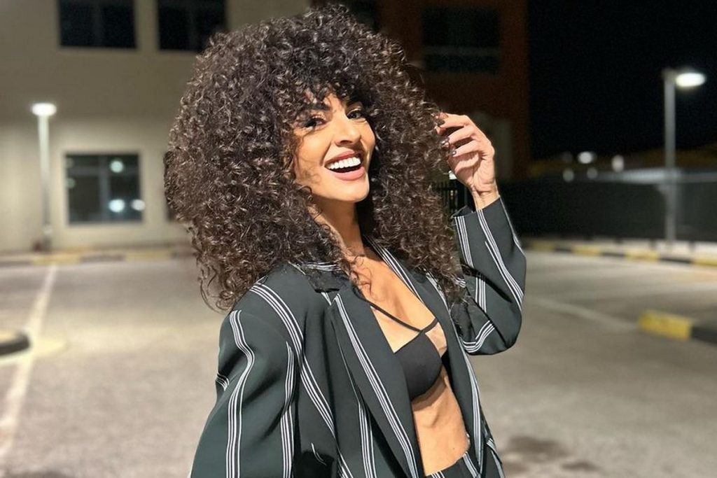 Η Μ.Σολωμού νοσταλγεί το καλοκαίρι – Οι νέες φωτογραφίες με ολόσωμο μαγιό