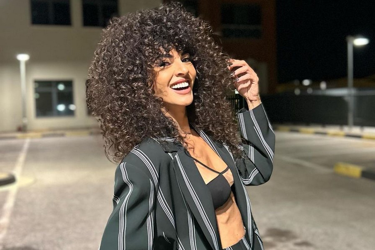 Η Μ.Σολωμού νοσταλγεί το καλοκαίρι – Οι νέες φωτογραφίες με ολόσωμο μαγιό