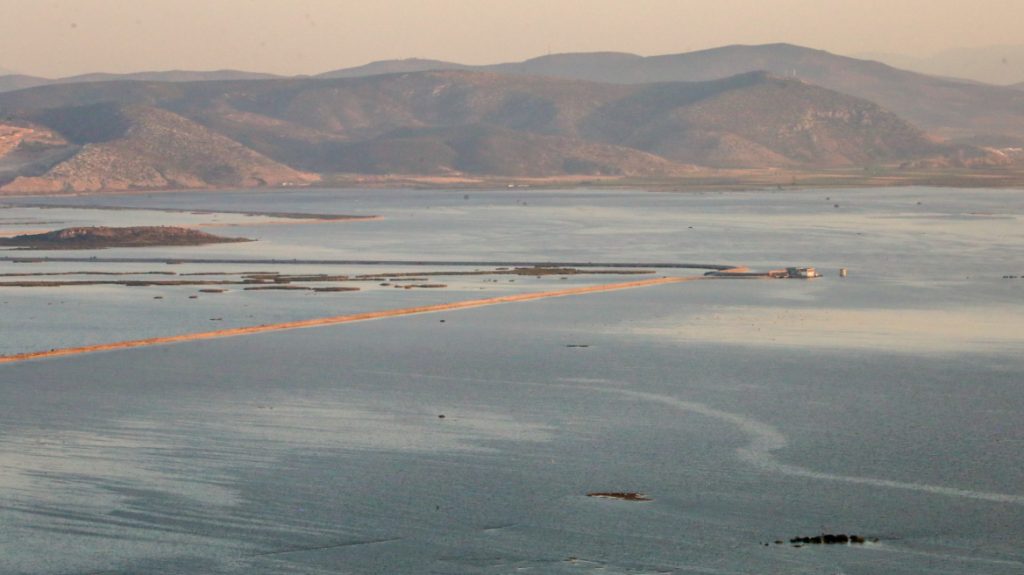 Θεσσαλία: Μόνο η λίμνη Κάρλα παραμένει πλημμυρισμένη – Δορυφορικές εικόνες