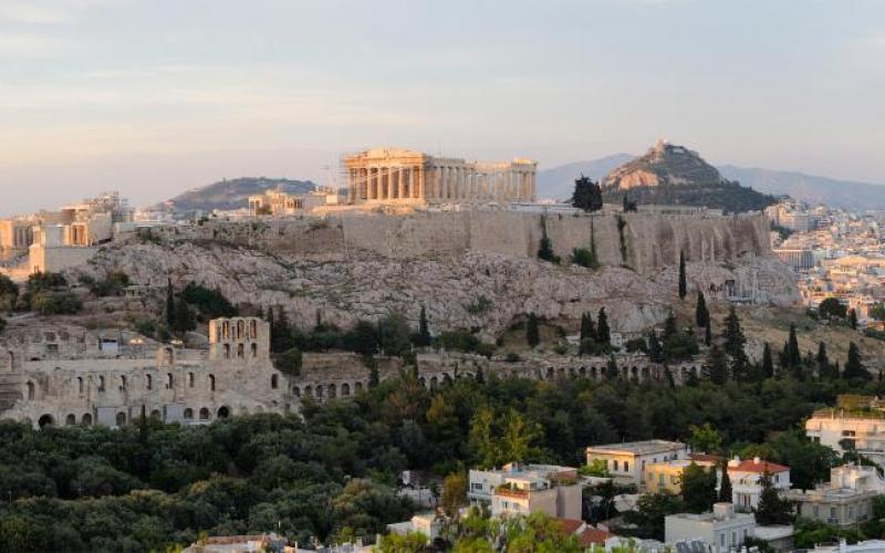 Η πόλη έχει τις δικές της ιστορίες: Πώς προέκυψαν μερικά από τα πιο γνωστά αθηναϊκά τοπωνύμια;